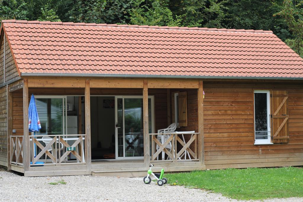 Camping Le Val De Trie Béhen Exterior foto
